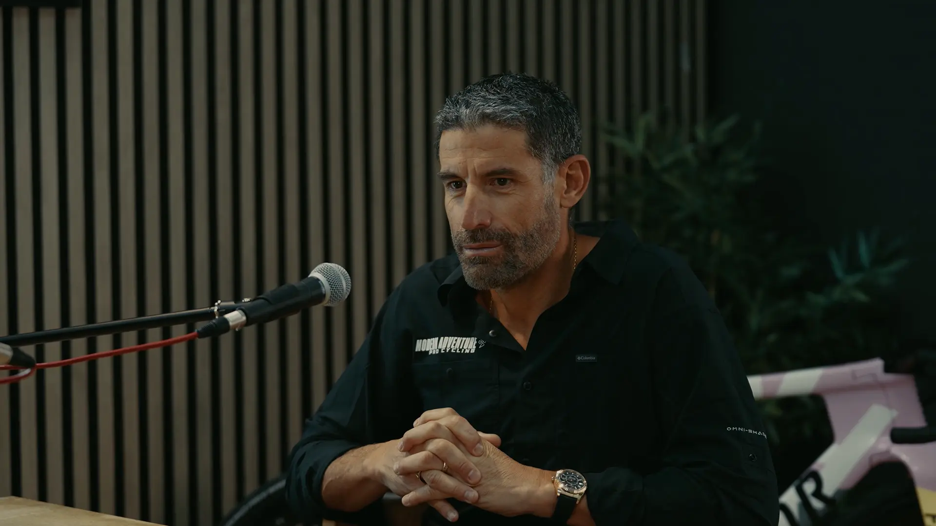 George Hincapie presenta su equipo Modern Adventure en un pódcast