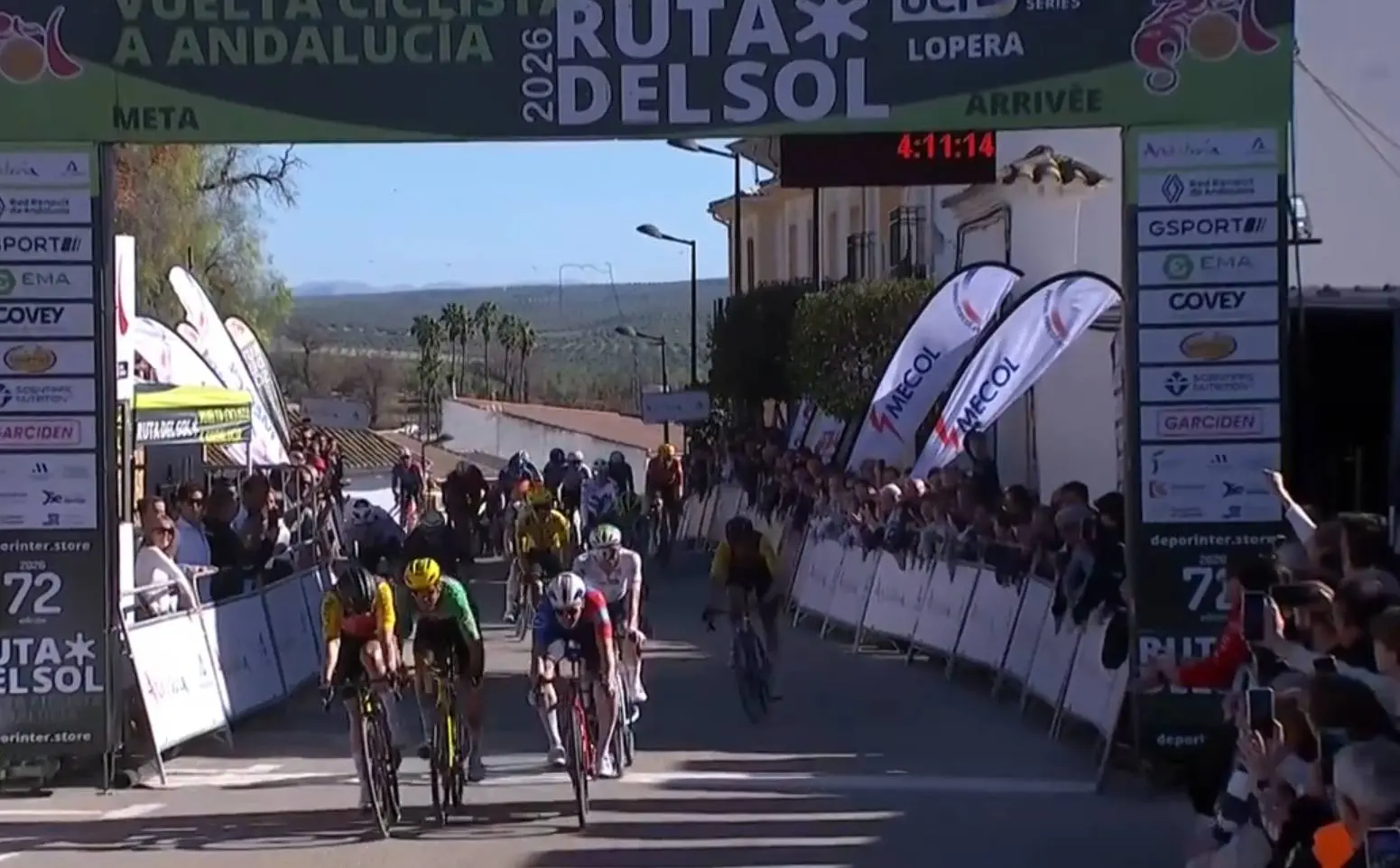 Resultados Vuelta a Andalucía 2026 Etapa 3 | Movistar Team defiende el amarillo de Romeo y Fretin gana en Lopera
