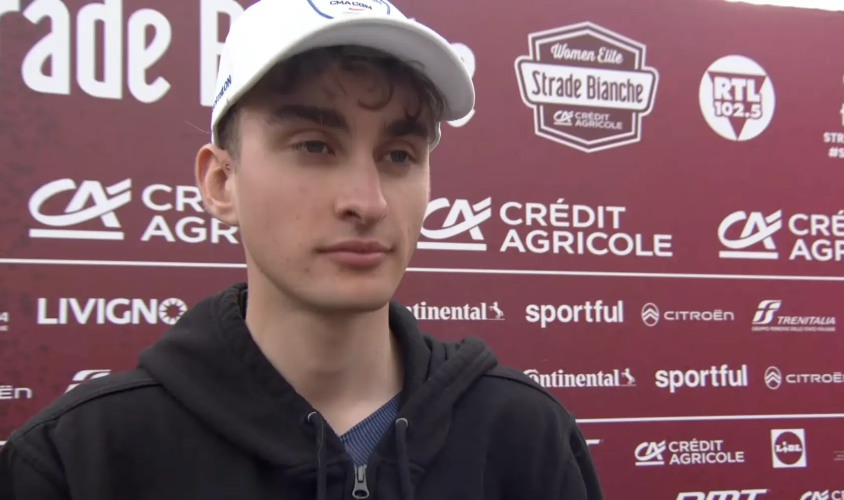 "Me faltaron unos 500 metros": Paul Seixas lamenta el momento en el que Tadej Pogacar lo soltó en la Strade Bianche