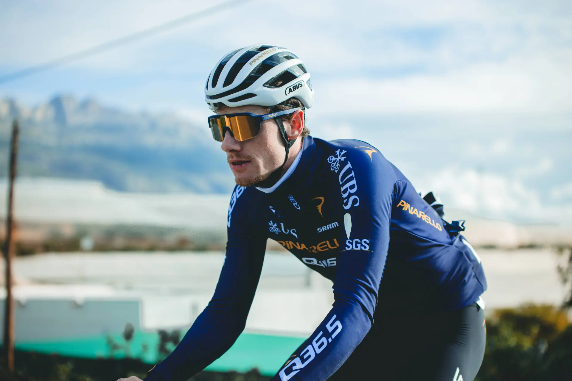 Bennett, corredor del Pinarello Q36.5 Pro Cycling Team