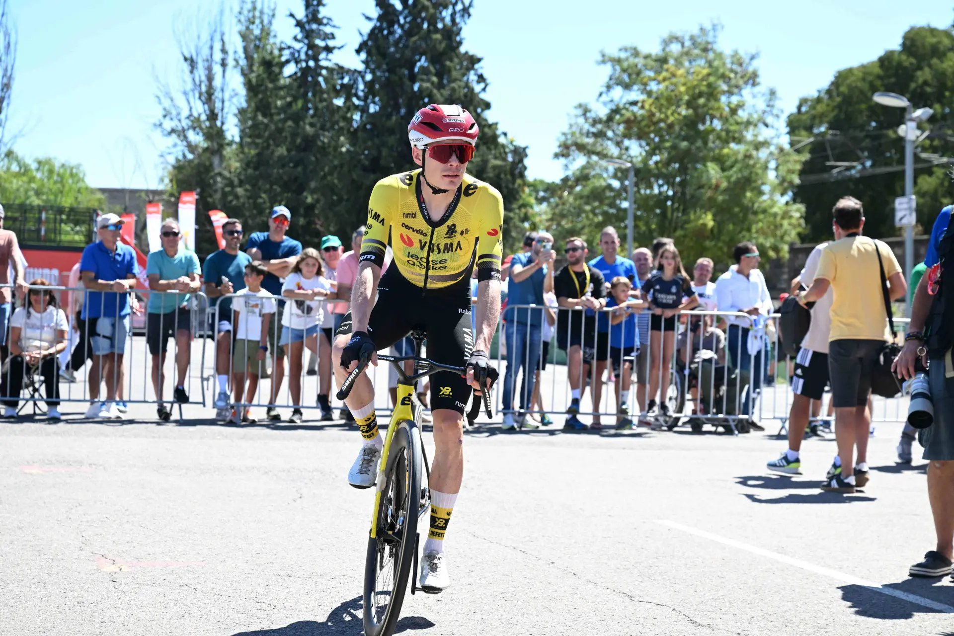 EN DIRECTO Giro de Italia 2026 Etapa 2: Primer día de montaña, ¿Jonas Vingegaard de "rosa" en suelo búlgaro? ¿Examen para Enric Mas?