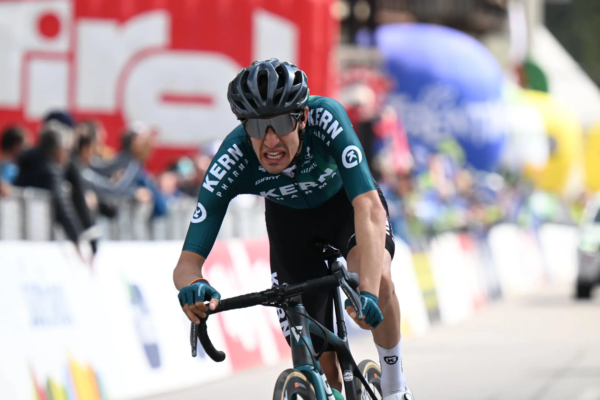 Iván Cobo interesa a Movistar Team para 2027