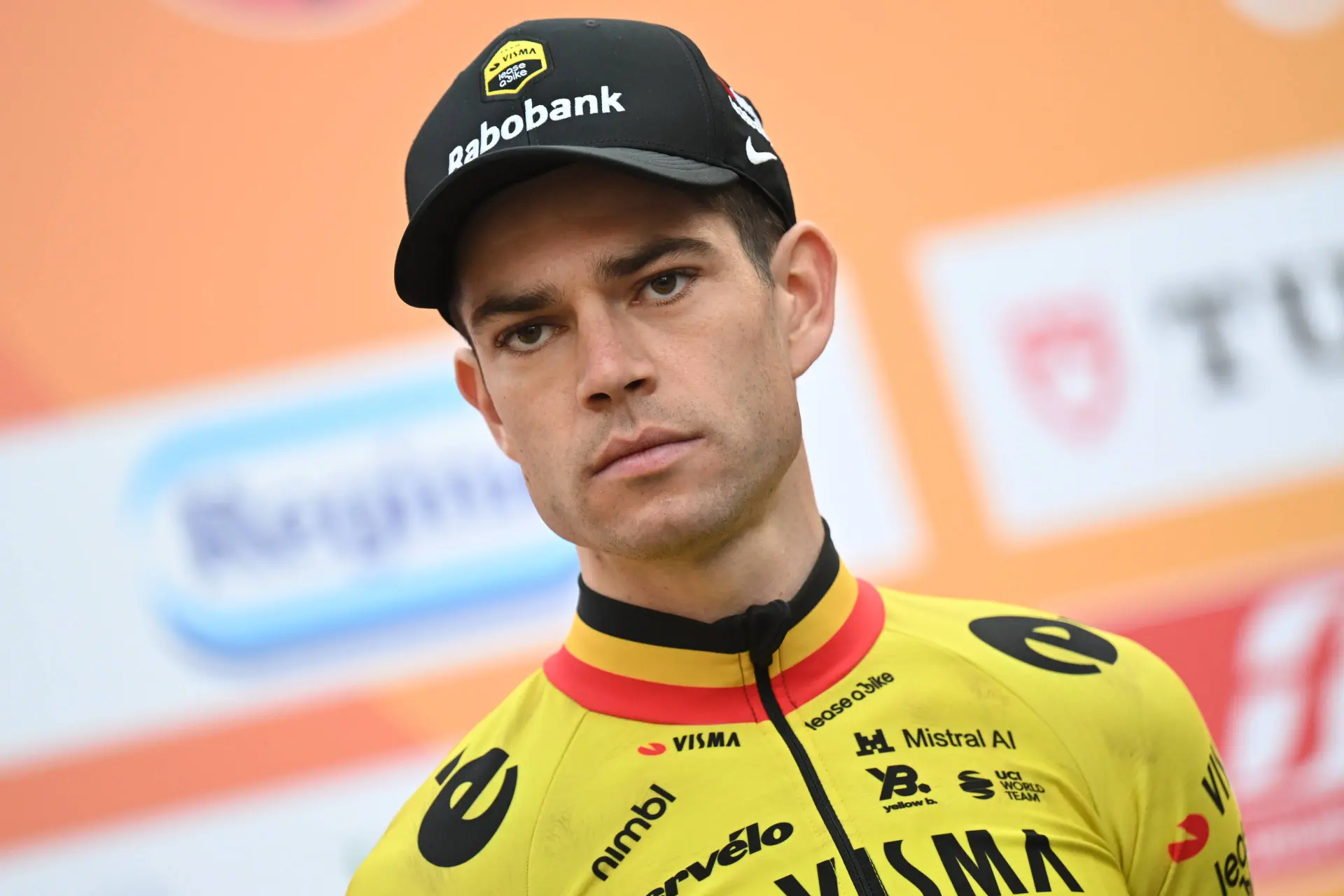 “No estaría en el Big 4”: Wout Van Aert, sobre sus rivales y las tácticas para el Tour de Flandes; amenazas en línea contra Vermeersch; gran gavorito, Pogacar