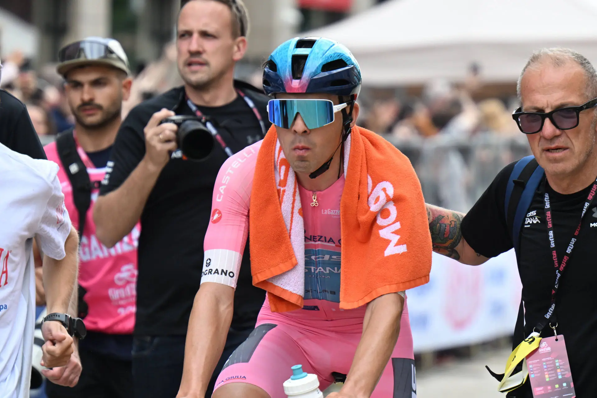 "Queda mucho Giro de Italia": Thomas Silva se despide de la maglia rosa, pero quiere otra etapa