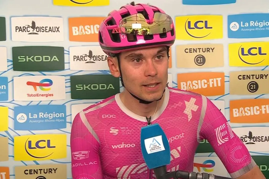 Alex Baudin gana la etapa 1 del Tour Auvergne Rhône-Alpes 2026.