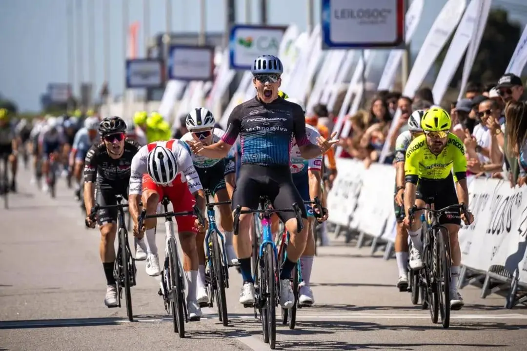 Joan Cadena, joven ciclista español