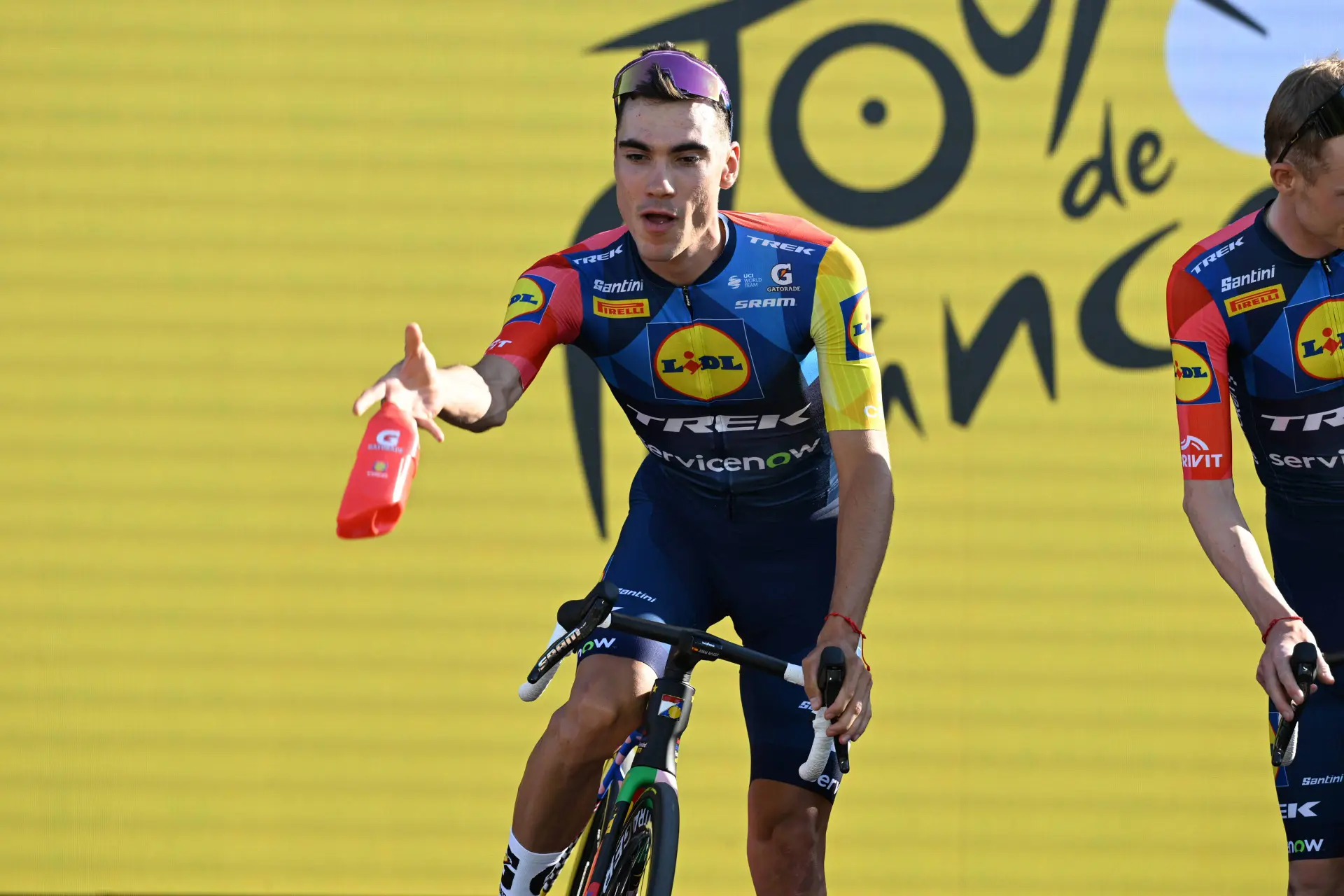 ¿Puede Juan Ayuso acabar en el podio del Tour de Francia 2026?