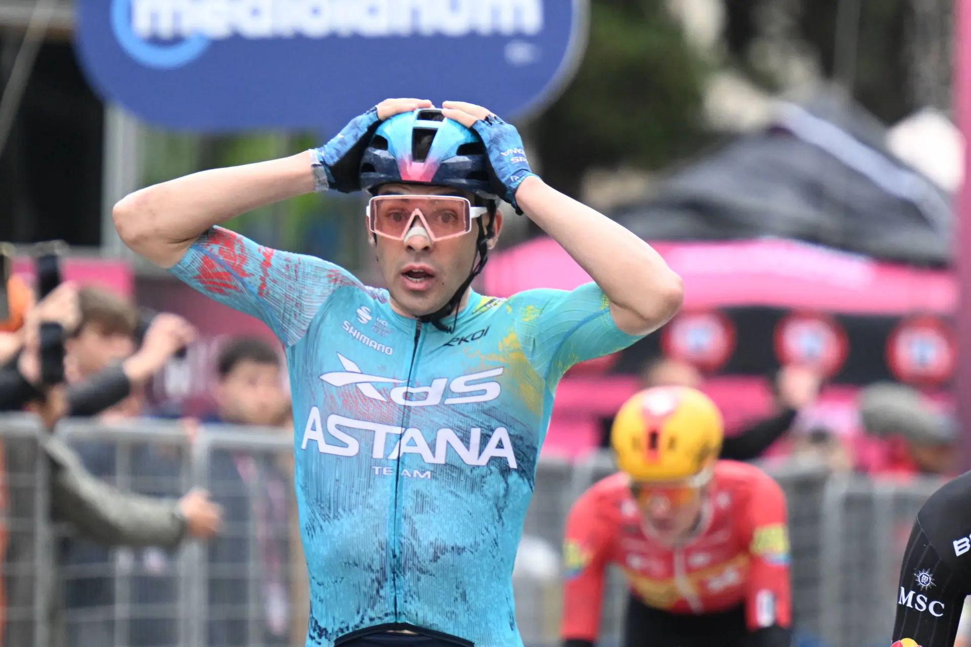 Guillermo Thomas Silva gana la etapa 2 del Giro d'Italia 2026