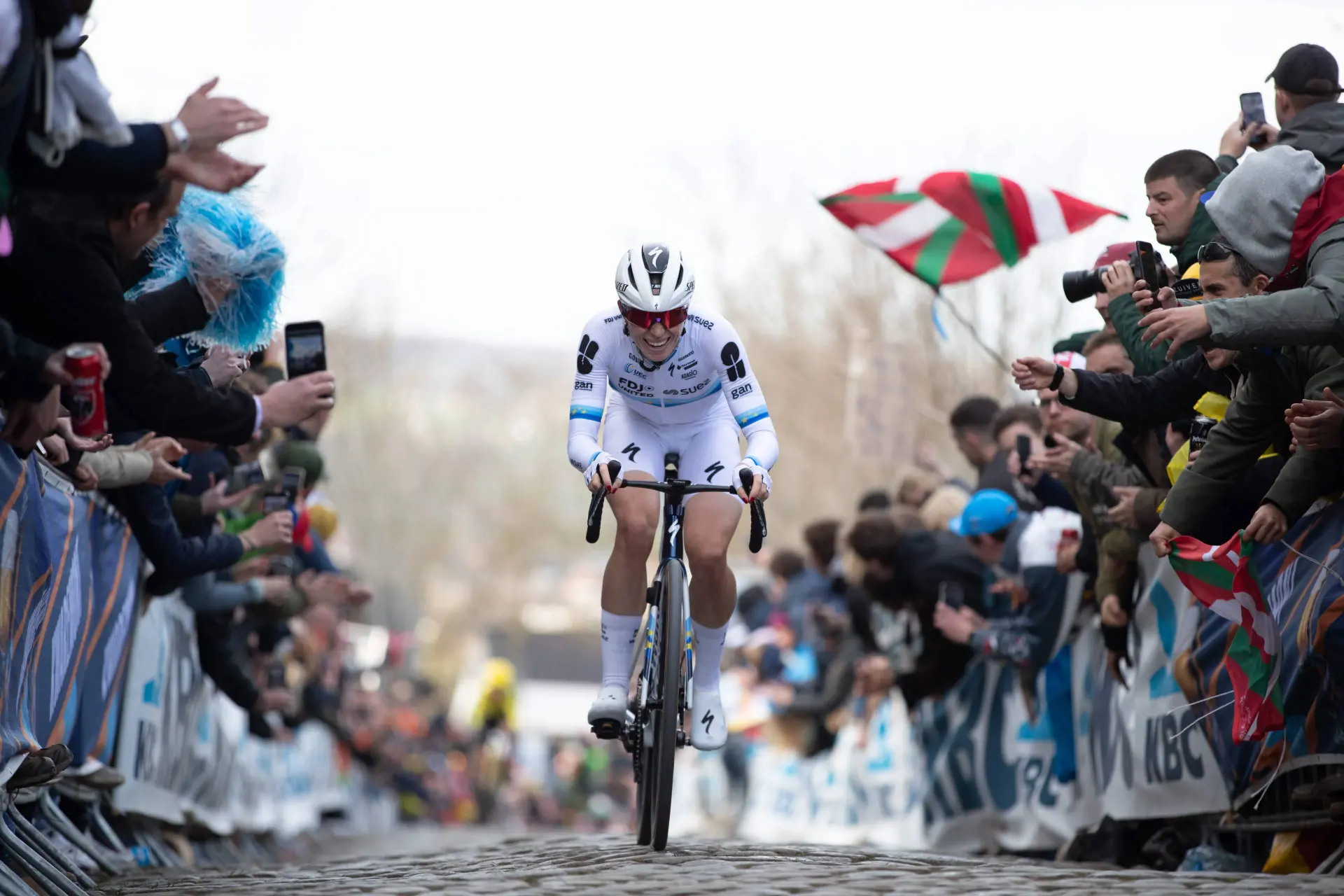 EN DIRECTO Tour de Francia 2026 Etapa 5: ¿Podrá quitarle Demi Vollering el liderato a Marlen Reusser?
