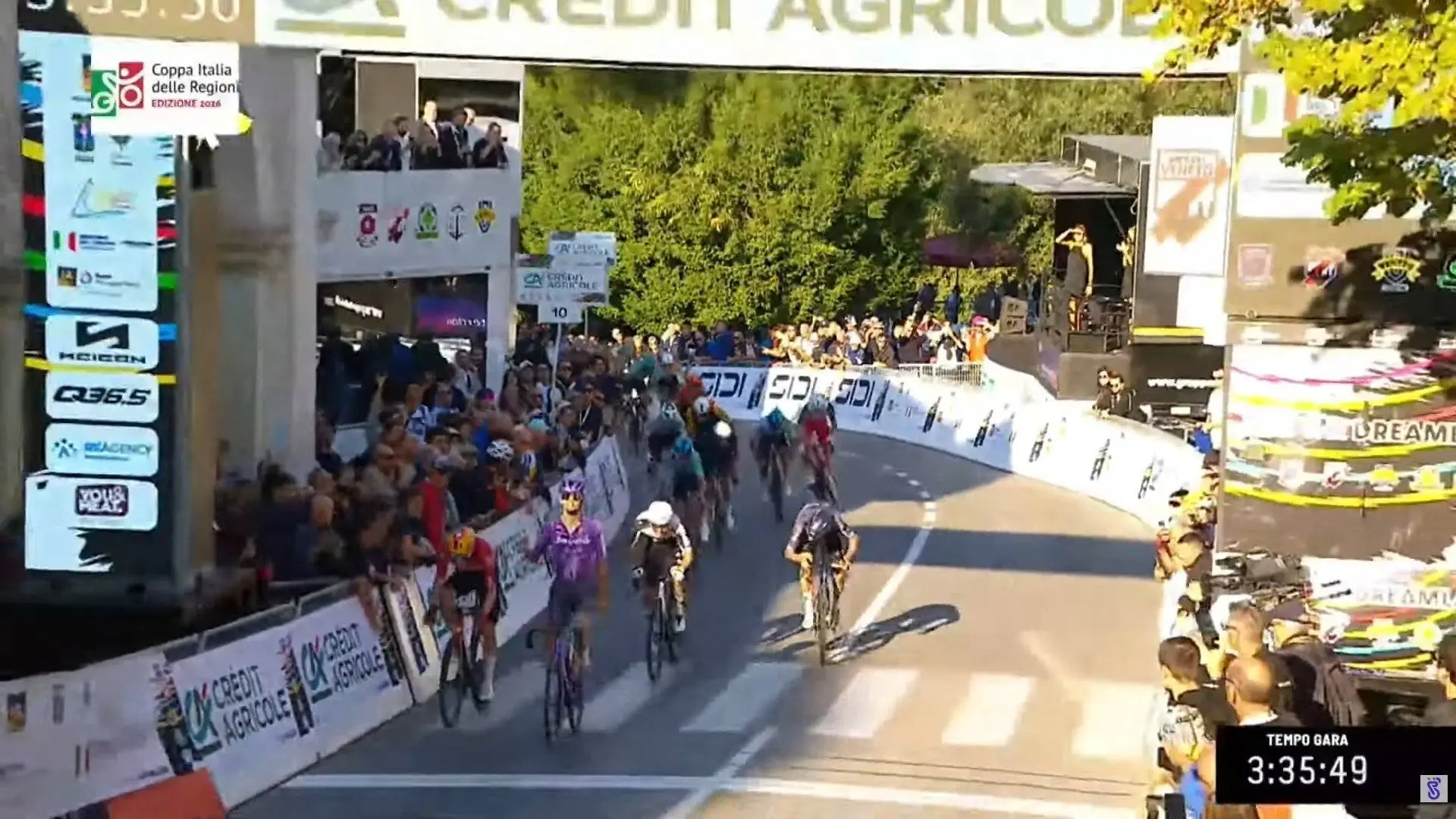 Alessandro Covi vence en el Monte Berico con Jayco