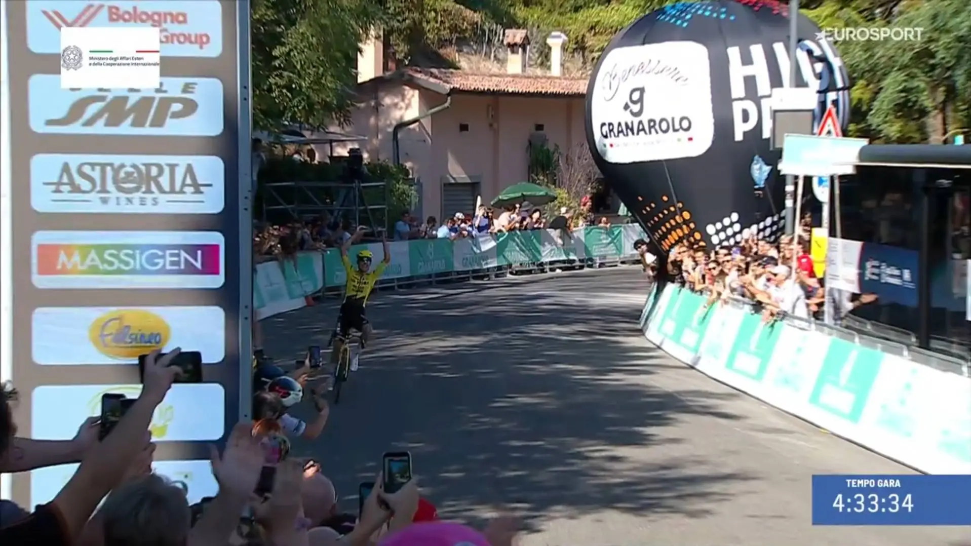 Davide Piganzoli gana el Giro dell'Emilia 2026.