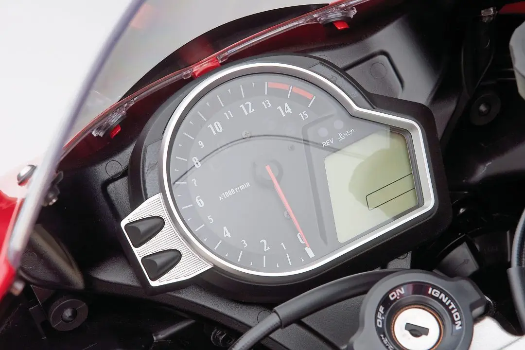 08 cbr1000rr det13 e1618503717537