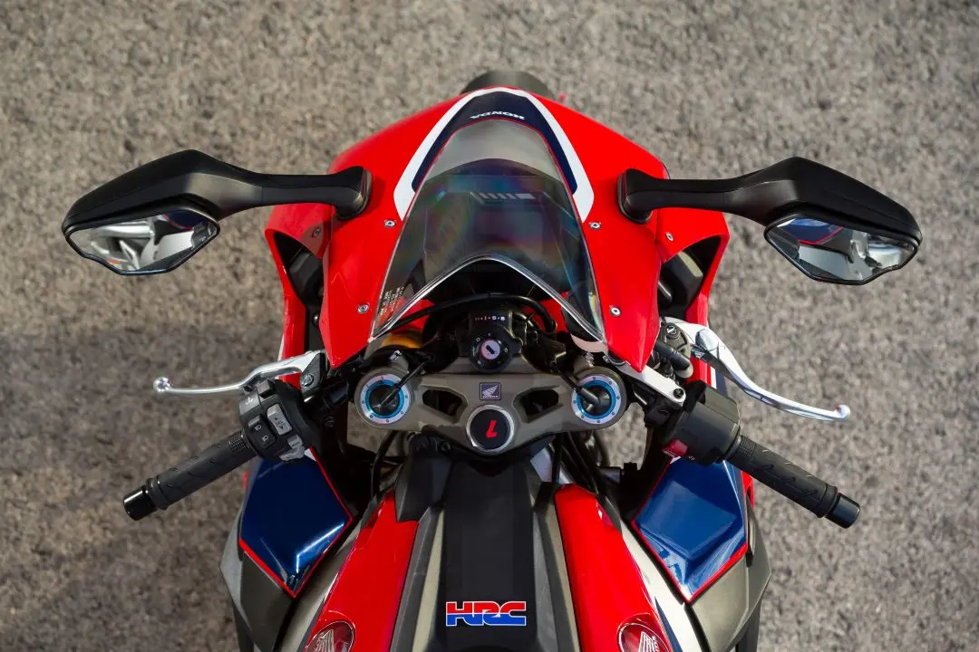 103621 17ym cbr1000rr fireblade sp e1618670812179