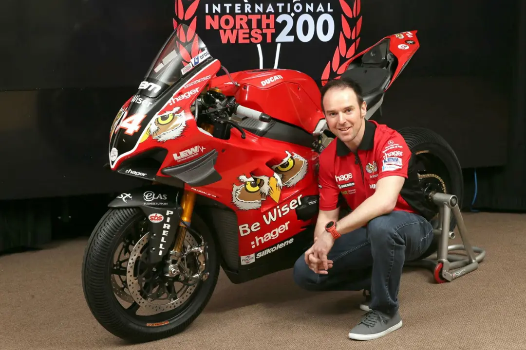 alastair seeley ducati panigale v4 r pbm nw200