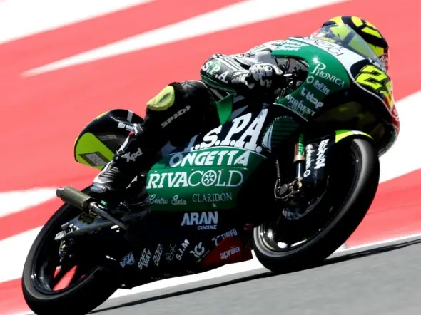 andrea iannone 125cc barcellona 2009