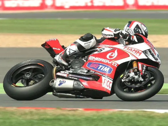 ayrton badovini silverstone 2013