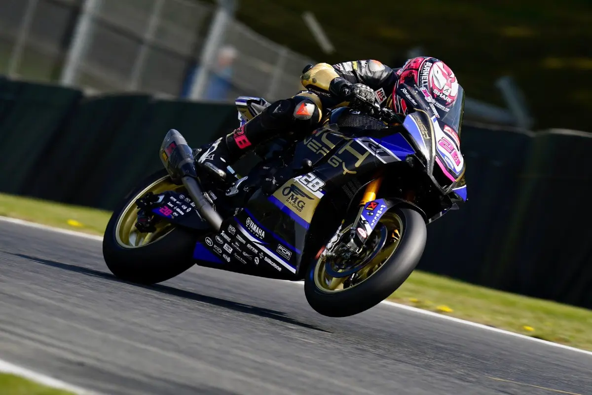 bradley ray race 1 british superbike oulton park 2022