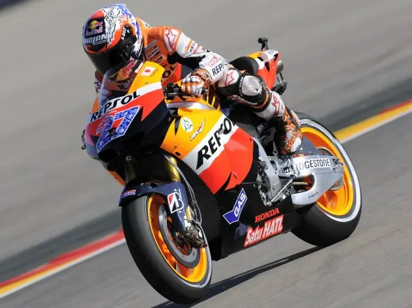 casey stoner warmup aragon 2011 2