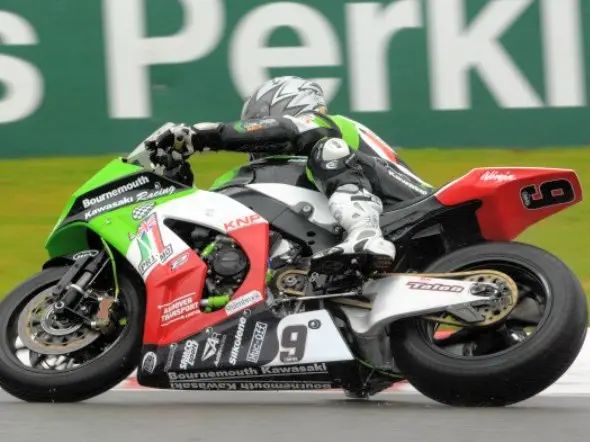 chris walker gara2 bsb oulton park