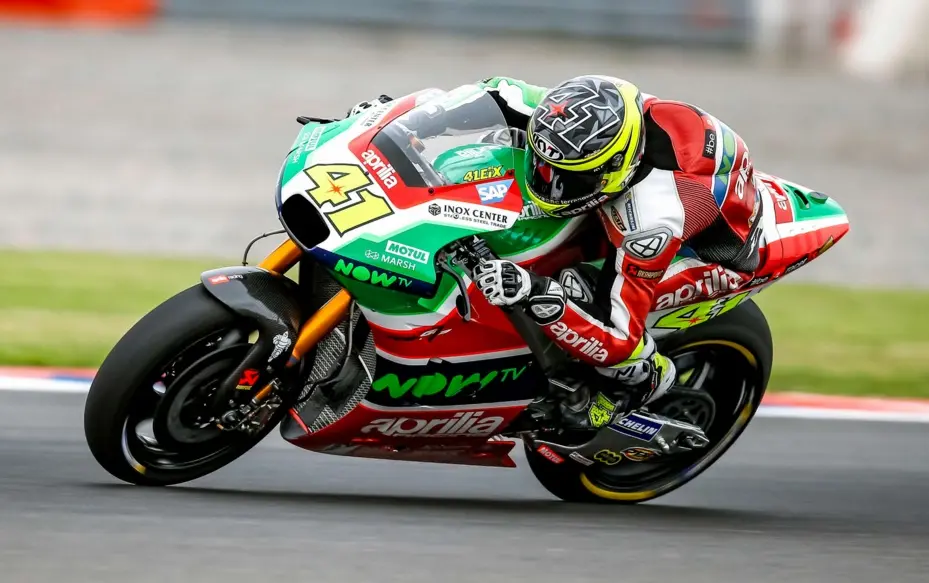 cover aprilia 3