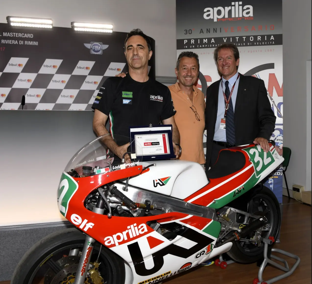cover aprilia 30