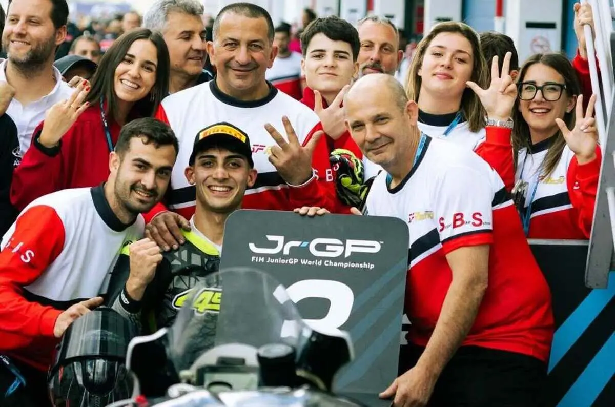 cretaro podio stock juniorgp
