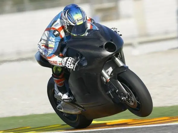 crt ftr kawasaki yonny hernandez