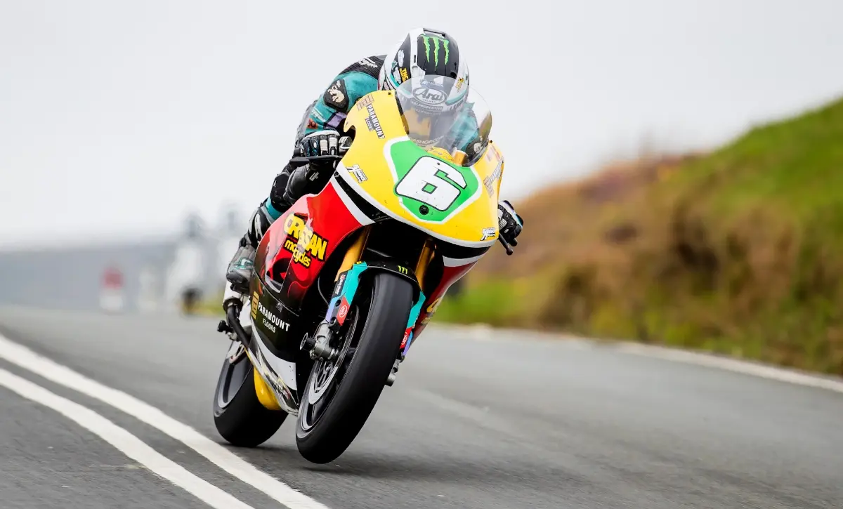Tourist Trophy Classic: Michael Dunlop fa volare la Honda 250 GP
