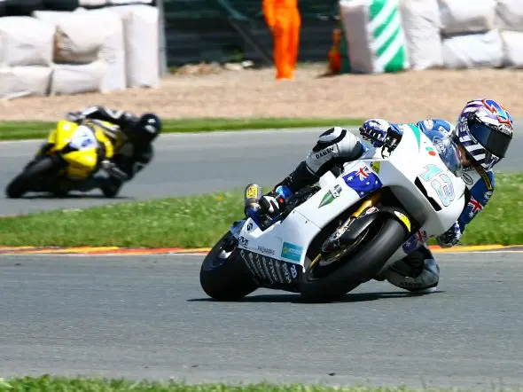 idm moto2 west mz