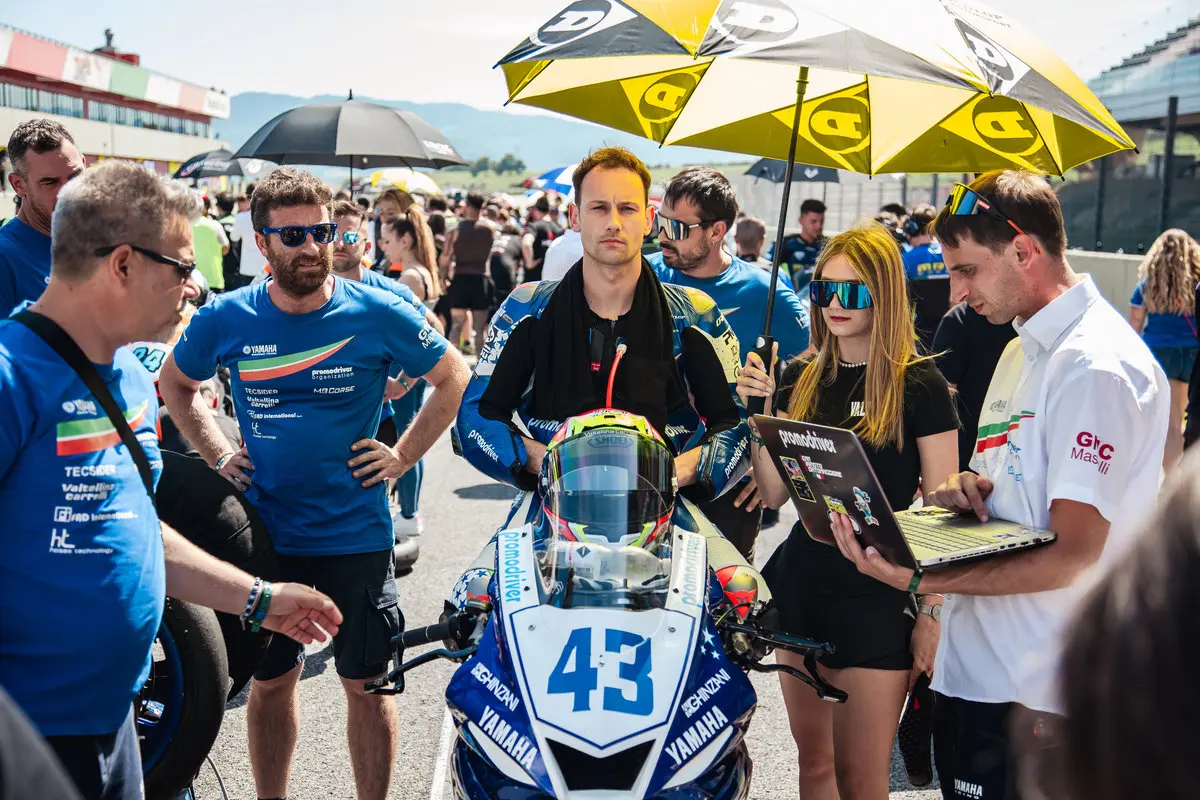 Stefano Valtulini pilastro Yamaha nel CIV: "Quando arriva la R9?"