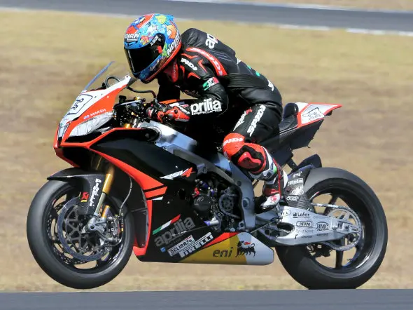 marco melandri test phillip island 2014 1