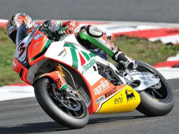 max biaggi magnycours friday 2010