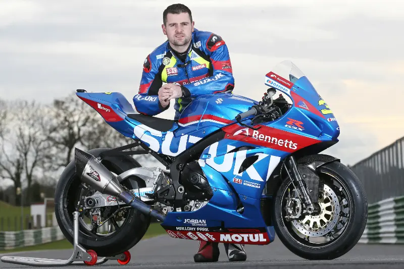 michael dunlop bennetts suzuki