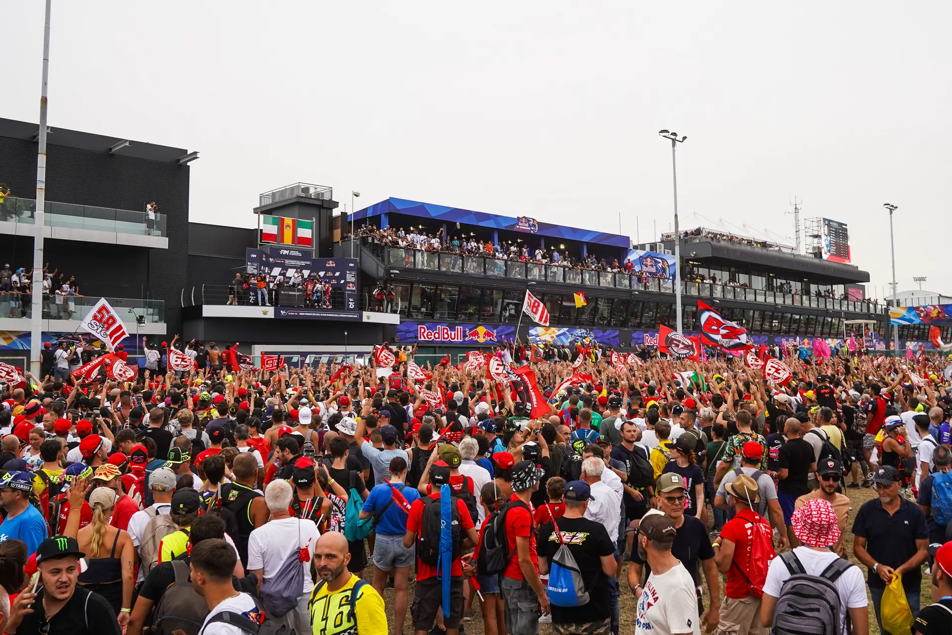 motogp 2024 mwc at foto snap shot