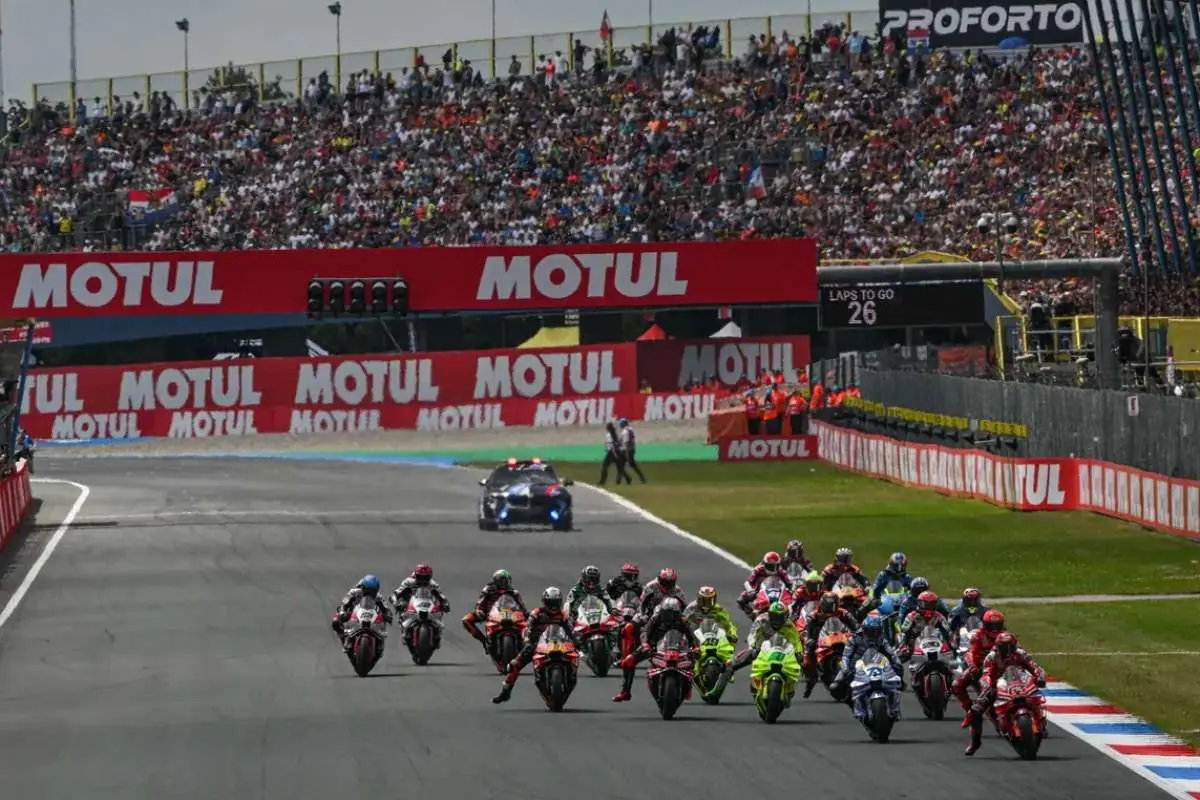 MotoGP, ufficiale: Liberty Media completa l'acquisizione di Dorna Sports
