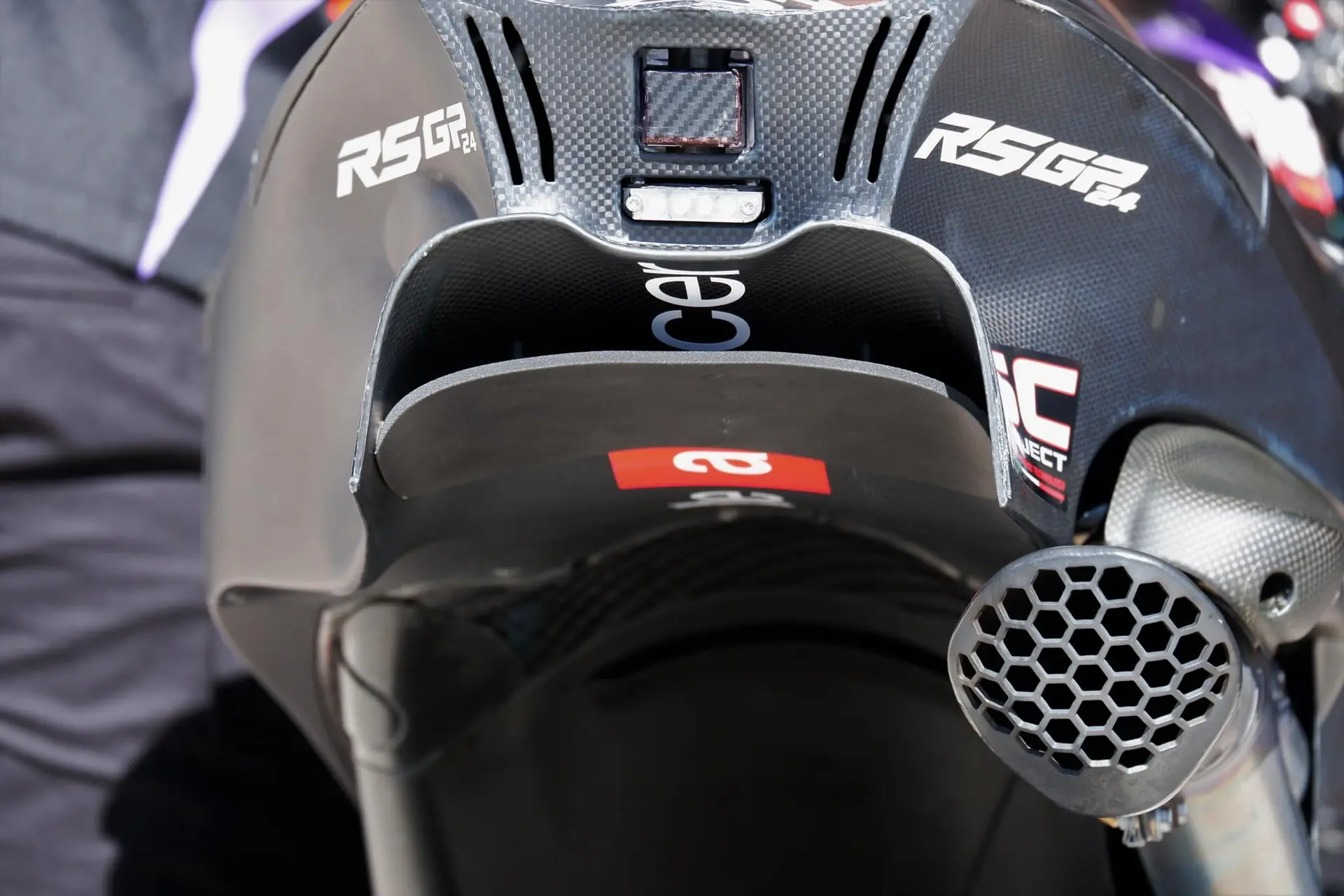 motogp vinales test qatar day1 midday
