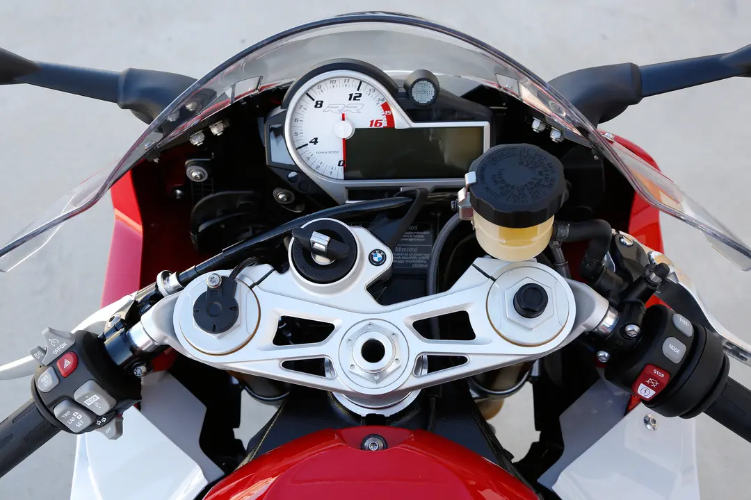p90161958 highres bmw s 1000 rr 09 2011