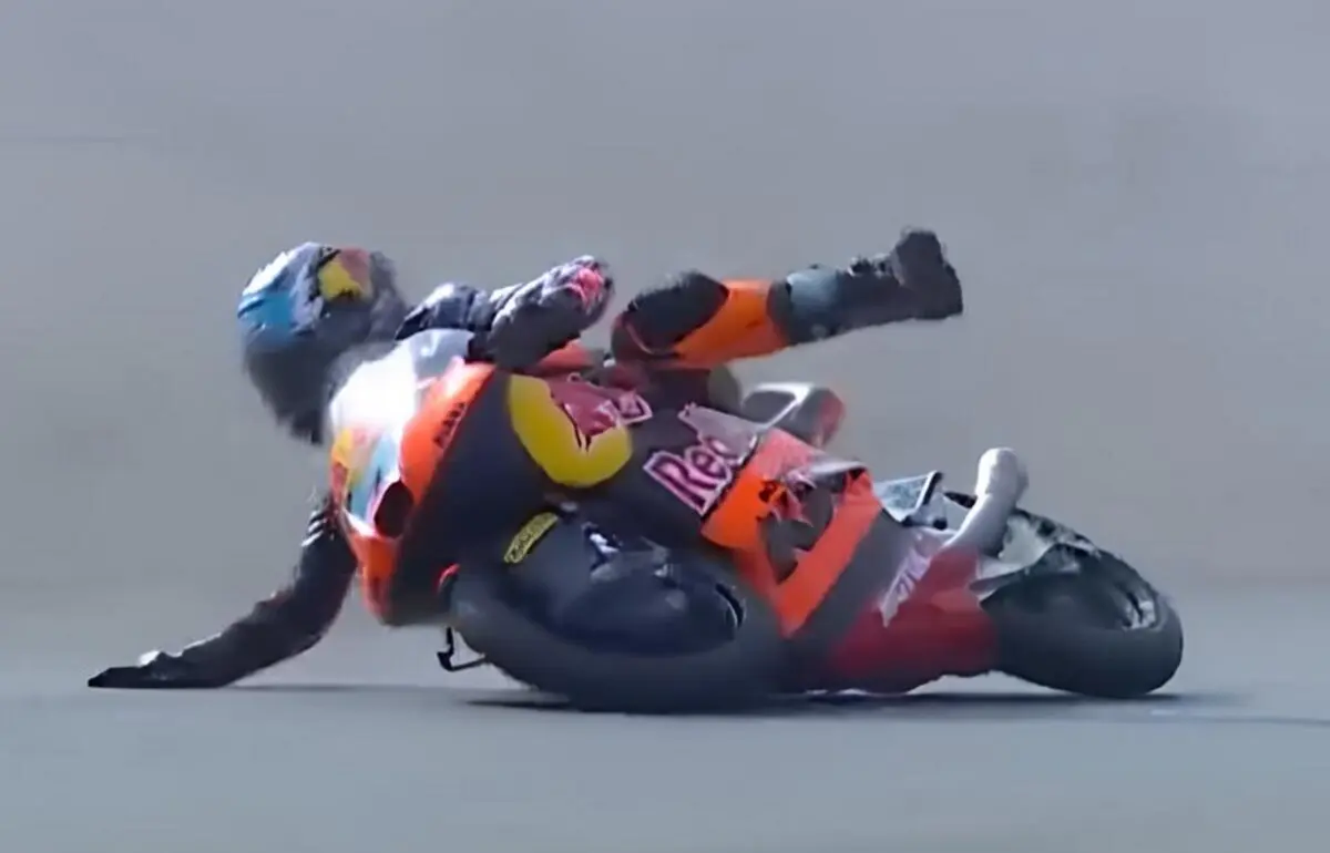 perrone save moto3 austria