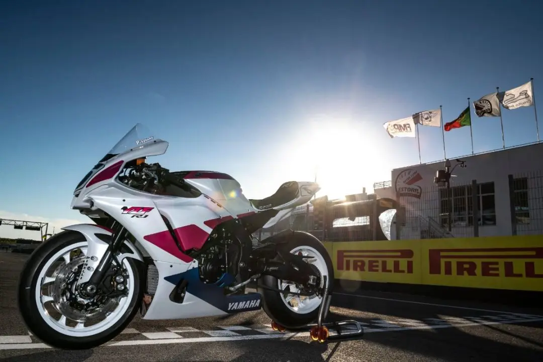 piro yamaha r1 pirovano superbike e1604589060339