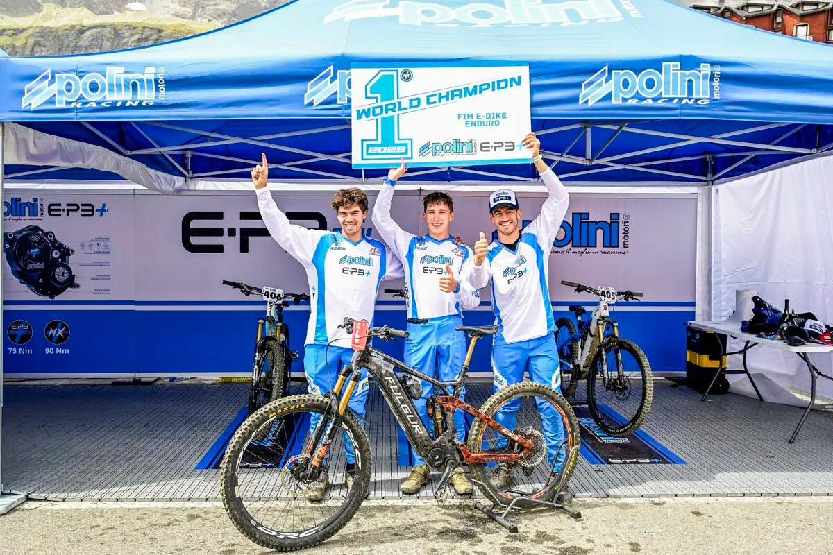 Grande festa Polini, storica tripletta mondiale al GP d'Italia in E-bike Enduro