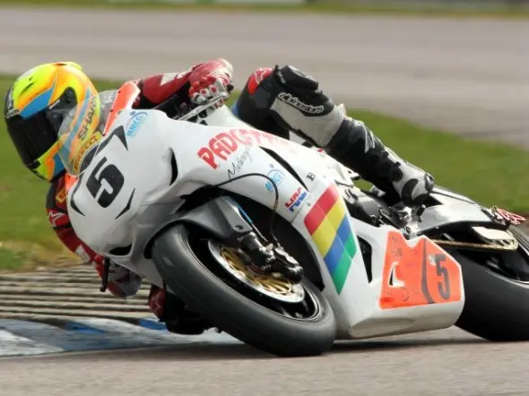 race1 thruxton 1