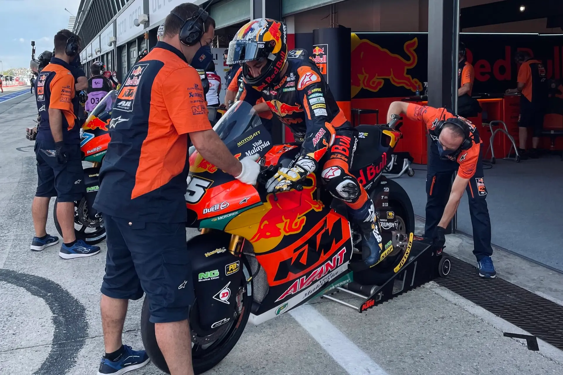 raul fernandez moto2