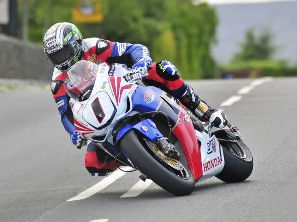 road john mcguinness tt 2011 ttlegends