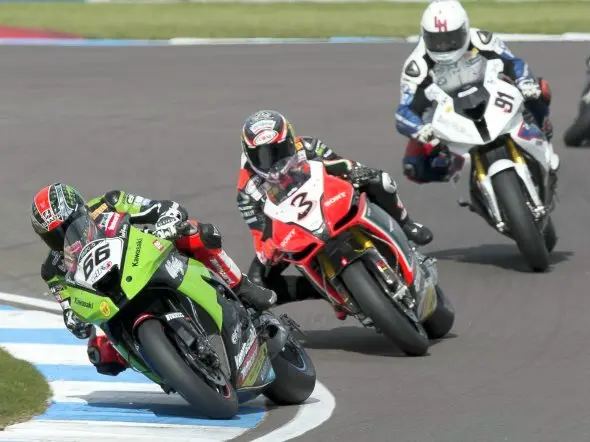 sbk donington action 2012