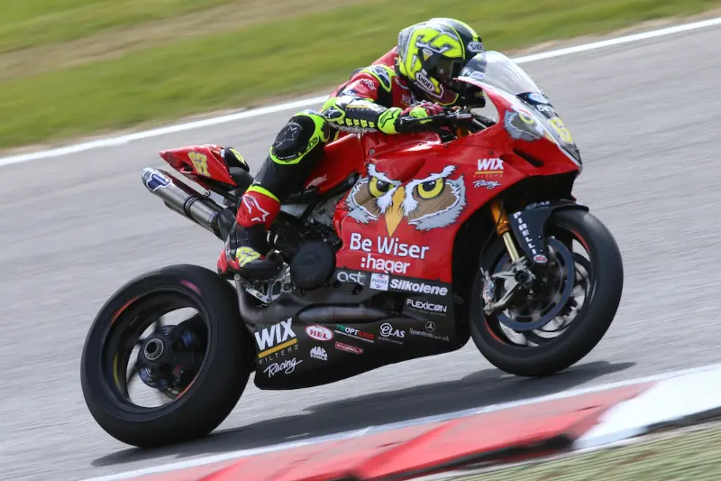 shane byrne bsb brands hatch fp 2017