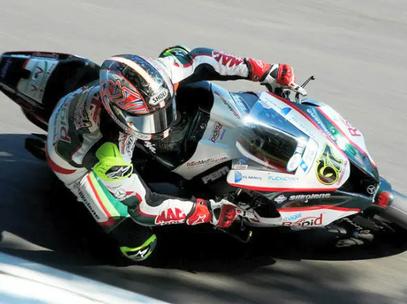 shane byrne fp2 cadwell park 2014