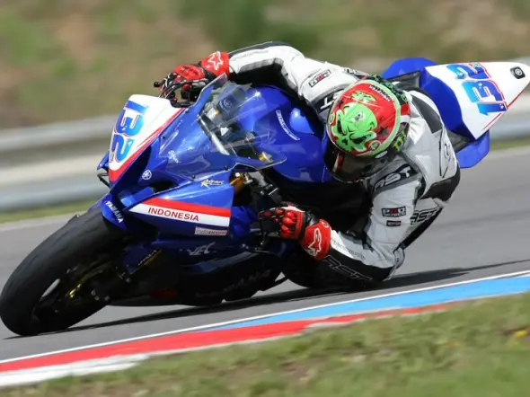 sheridan morais yzf yamaha supersport