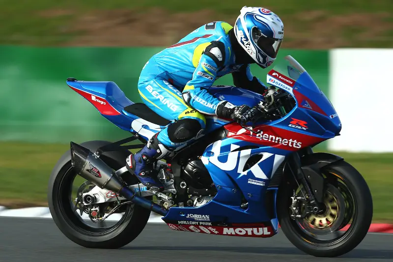 sylvain guintoli 50 bsb bennetts suzuki 1