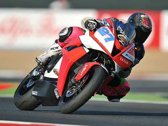 thomas caiani supersport magnycours 2011