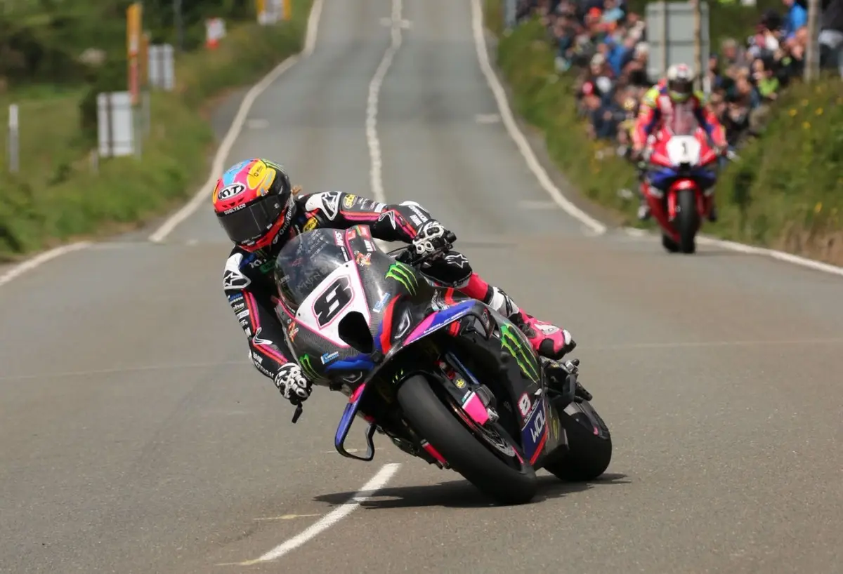 Tourist Trophy: Todd resiste a Dunlop, Superbike da leggenda